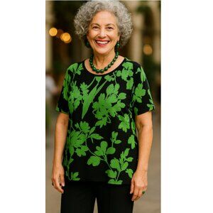 NWOT- Chicos Travelers black and green short sleeve top- size 2 (L)